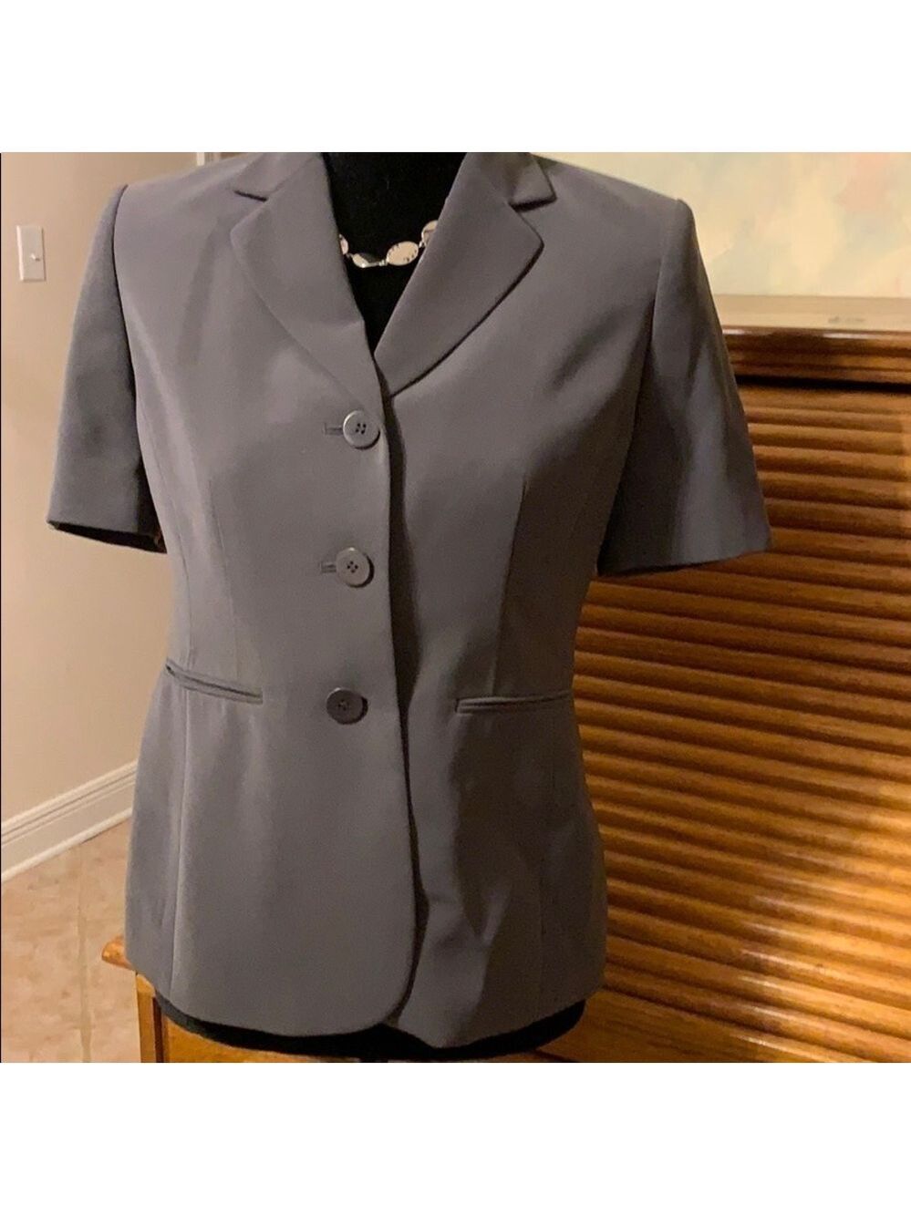 KASPER Graphite gray short sleeved top jacket blazer minimalist neutral classic